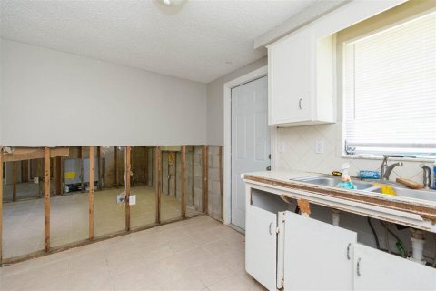 Commercial property in Hudson, Florida 4 bedrooms, 178.37 sq.m. № 1908837 - photo 23