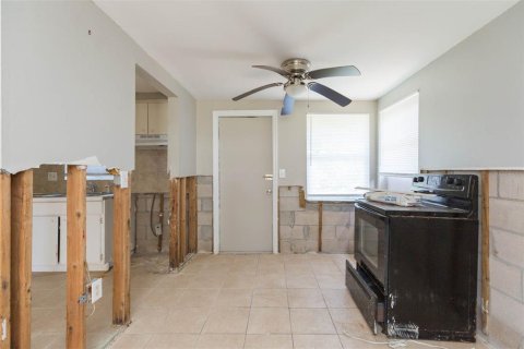 Commercial property in Hudson, Florida 4 bedrooms, 178.37 sq.m. № 1908837 - photo 8