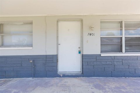 Commercial property in Hudson, Florida 4 bedrooms, 178.37 sq.m. № 1908837 - photo 4