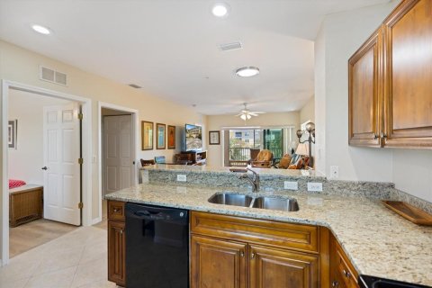 Condo in Placida, Florida, 2 bedrooms  № 1648010 - photo 9