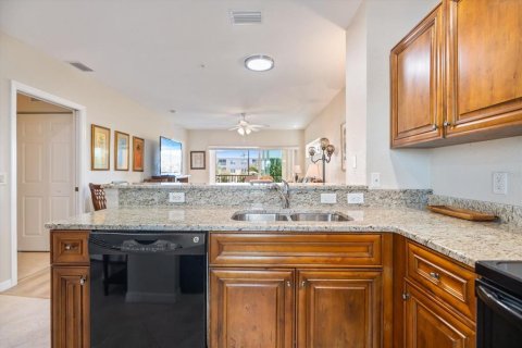 Condo in Placida, Florida, 2 bedrooms  № 1648010 - photo 12