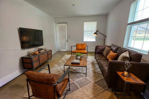 Condo in Pembroke Pines, Florida, 2 bedrooms  № 1790818 - photo 7
