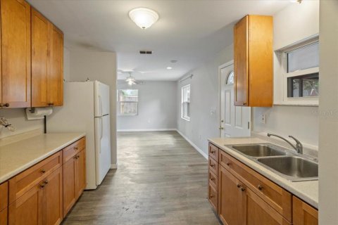 Villa ou maison à vendre à Plant City, Floride: 5 chambres, 279.26 m2 № 1679416 - photo 4