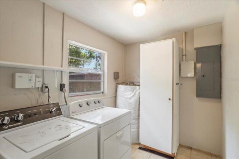 Villa ou maison à vendre à Plant City, Floride: 5 chambres, 279.26 m2 № 1679416 - photo 23