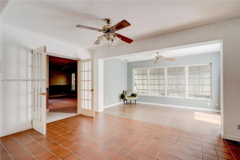 Casa en venta en Miramar, Florida, 4 dormitorios, 203.92 m2 № 1893530 - foto 9