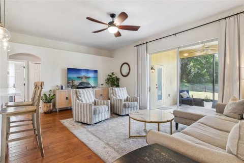 Villa ou maison à vendre à Mount Dora, Floride: 4 chambres, 188.03 m2 № 2149898 - photo 16
