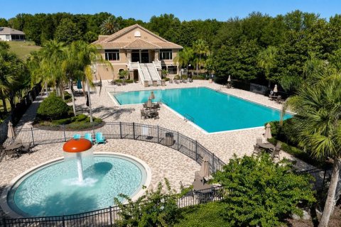 Villa ou maison à vendre à Mount Dora, Floride: 4 chambres, 188.03 m2 № 2149898 - photo 2