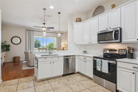 Villa ou maison à vendre à Mount Dora, Floride: 4 chambres, 188.03 m2 № 2149898 - photo 19