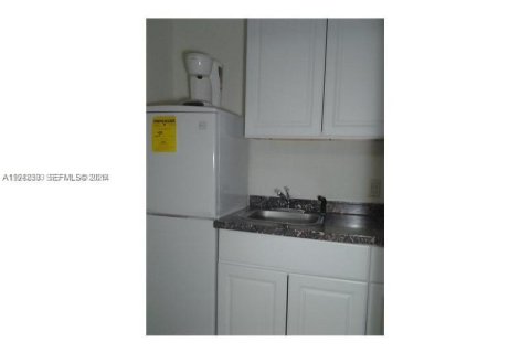 Villa ou maison à louer à Fort Lauderdale, Floride: 37.16 m2 № 1999401 - photo 3