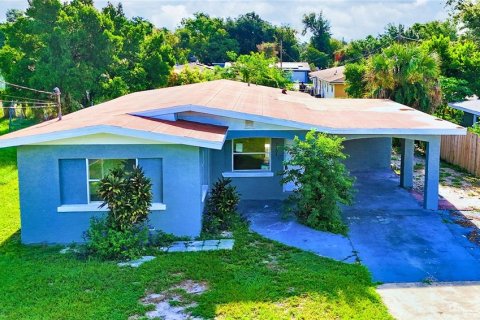 Villa ou maison à vendre à Winter Haven, Floride: 4 chambres, 130.06 m2 № 1878067 - photo 1