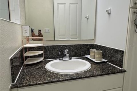 Townhouse in Kissimmee, Florida 3 bedrooms, 130.81 sq.m. № 2167564 - photo 26