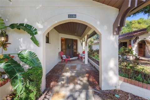 Villa ou maison à vendre à Palm Harbor, Floride: 2 chambres, 154.22 m2 № 2130049 - photo 4