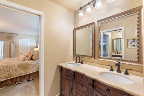 Villa ou maison à vendre à Palm Harbor, Floride: 2 chambres, 154.22 m2 № 2130049 - photo 24