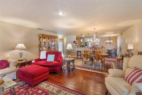 Villa ou maison à vendre à Palm Harbor, Floride: 2 chambres, 154.22 m2 № 2130049 - photo 8