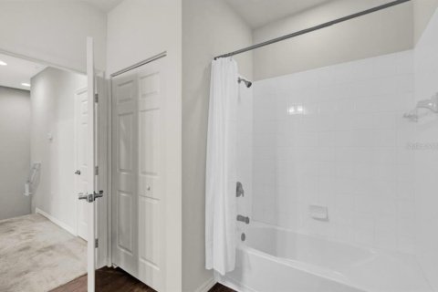Adosado en venta en Kissimmee, Florida, 3 dormitorios, 120.77 m2 № 2197642 - foto 15