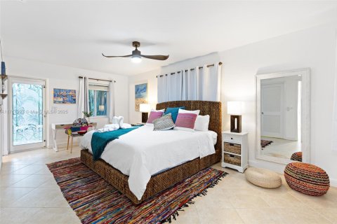 Villa ou maison à vendre à Lauderdale-by-the-Sea, Floride: 3 chambres, 175.49 m2 № 1712944 - photo 18