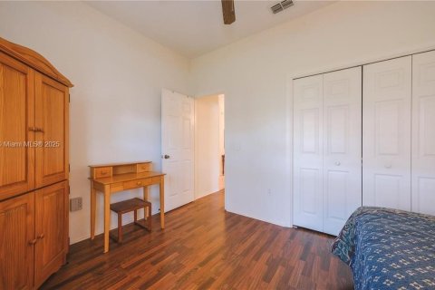 House in Bradenton, Florida 2 bedrooms № 1821992 - photo 8