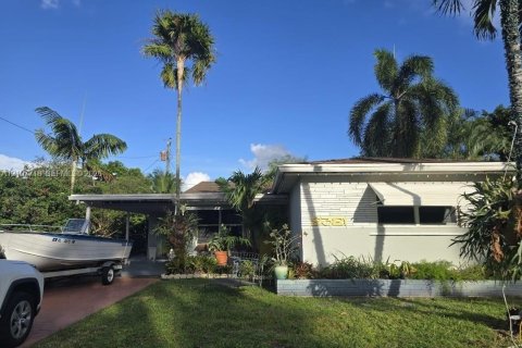 Casa en venta en Hollywood, Florida, 3 dormitorios, 120.68 m2 № 2431376 - foto 2