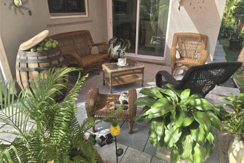 Casa en Hollywood, Florida 3 dormitorios, 120.68 m2 № 2431376