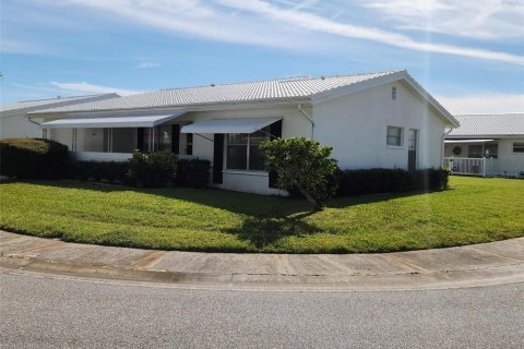 House in Pinellas Park, Florida 2 bedrooms, 145.86 sq.m. № 2388140 - photo 3
