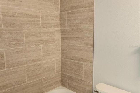 House in Pinellas Park, Florida 2 bedrooms, 145.86 sq.m. № 2388140 - photo 14