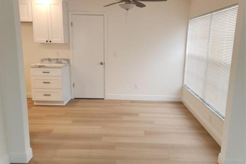 House in Pinellas Park, Florida 2 bedrooms, 145.86 sq.m. № 2388140 - photo 21