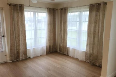 House in Pinellas Park, Florida 2 bedrooms, 145.86 sq.m. № 2388140 - photo 8