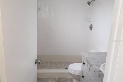 House in Pinellas Park, Florida 2 bedrooms, 145.86 sq.m. № 2388140 - photo 16
