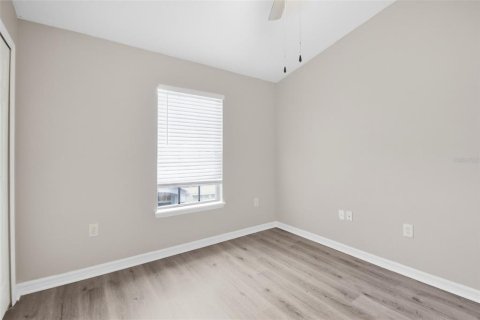 Touwnhouse à vendre à Wesley Chapel, Floride: 3 chambres, 140.56 m2 № 2391085 - photo 25