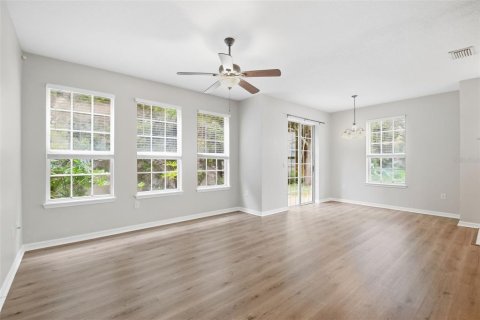 Touwnhouse à vendre à Wesley Chapel, Floride: 3 chambres, 140.56 m2 № 2391085 - photo 18