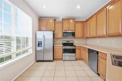 Touwnhouse à vendre à Wesley Chapel, Floride: 3 chambres, 140.56 m2 № 2391085 - photo 12