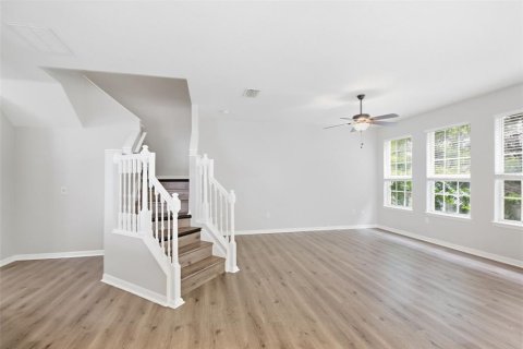 Touwnhouse à vendre à Wesley Chapel, Floride: 3 chambres, 140.56 m2 № 2391085 - photo 8