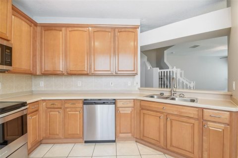 Touwnhouse à vendre à Wesley Chapel, Floride: 3 chambres, 140.56 m2 № 2391085 - photo 14