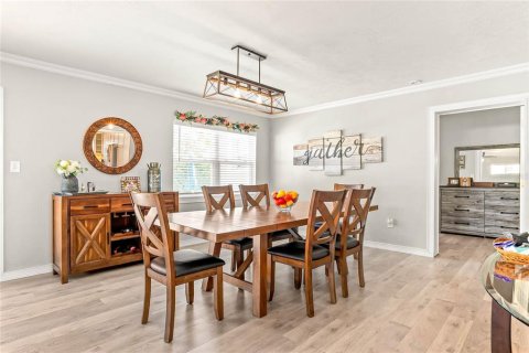 House in Clearwater, Florida 3 bedrooms, 197.97 sq.m. № 2277336 - photo 7