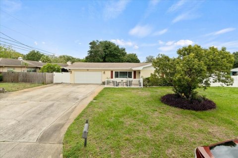 Villa ou maison à Clearwater, Floride 4 chambres, 210.89 m2 № 2150990