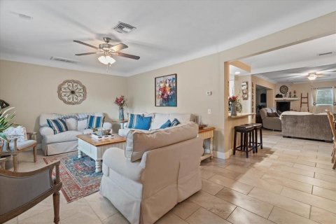 Villa ou maison à vendre à Clearwater, Floride: 4 chambres, 210.89 m2 № 2150990 - photo 12