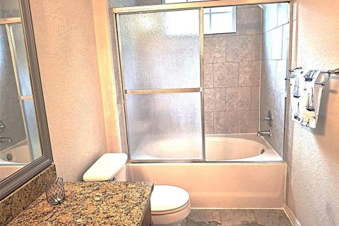 Copropriété à vendre à Temple Terrace, Floride: 2 chambres, 100.98 m2 № 1877275 - photo 18