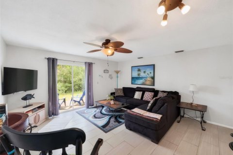 Condominio en venta en Daytona Beach, Florida, 2 dormitorios, 98.1 m2 № 2142919 - foto 3
