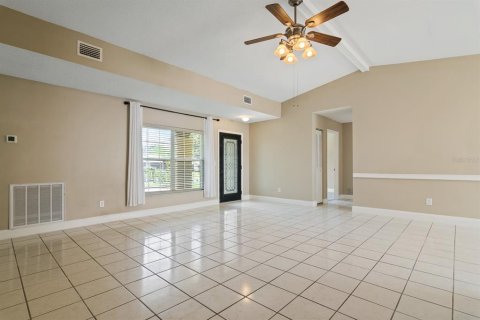 House in Tampa, Florida 3 bedrooms, 157.19 sq.m. № 1909936 - photo 10