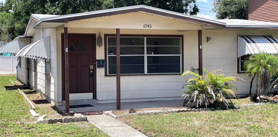 Villa ou maison à Saint Petersburg, Floride 2 chambres, 86.96 m2 № 1847304