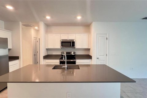 House in Kissimmee, Florida 3 bedrooms, 133.04 sq.m. № 1833434 - photo 17