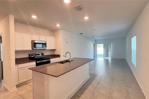 House in Kissimmee, Florida 3 bedrooms, 133.04 sq.m. № 1833434 - photo 12