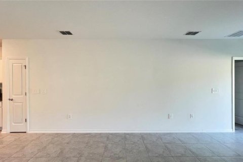 House in Kissimmee, Florida 3 bedrooms, 133.04 sq.m. № 1833434 - photo 18