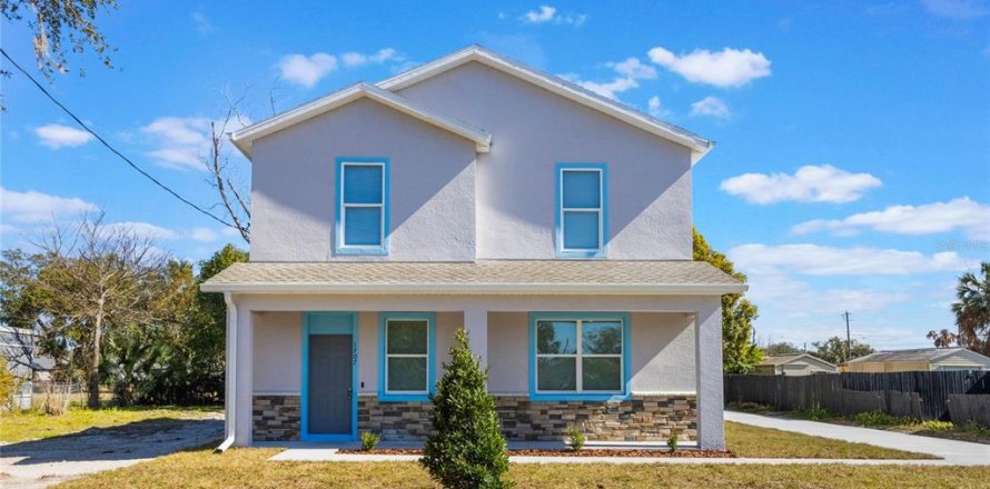 House in Sanford, Florida 4 bedrooms, 191.94 sq.m. № 1542069