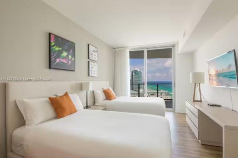 Copropriété à vendre à Hollywood, Floride: 2 chambres, 104.61 m2 № 1801036 - photo 10