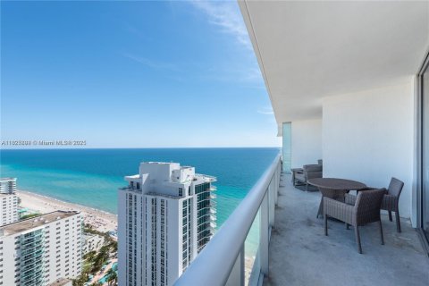 Copropriété à vendre à Hollywood, Floride: 2 chambres, 104.61 m2 № 1801036 - photo 28