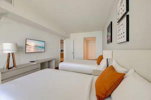 Copropriété à vendre à Hollywood, Floride: 2 chambres, 104.61 m2 № 1801036 - photo 6