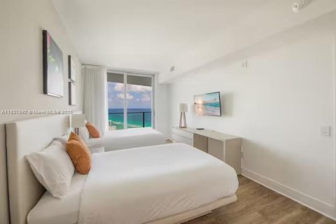 Copropriété à vendre à Hollywood, Floride: 2 chambres, 104.61 m2 № 1801036 - photo 9