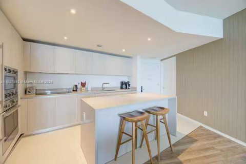 Copropriété à vendre à Hollywood, Floride: 2 chambres, 104.61 m2 № 1801036 - photo 4