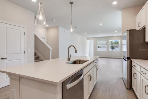 Villa ou maison à louer à Wesley Chapel, Floride: 4 chambres, 206.43 m2 № 2429270 - photo 10
